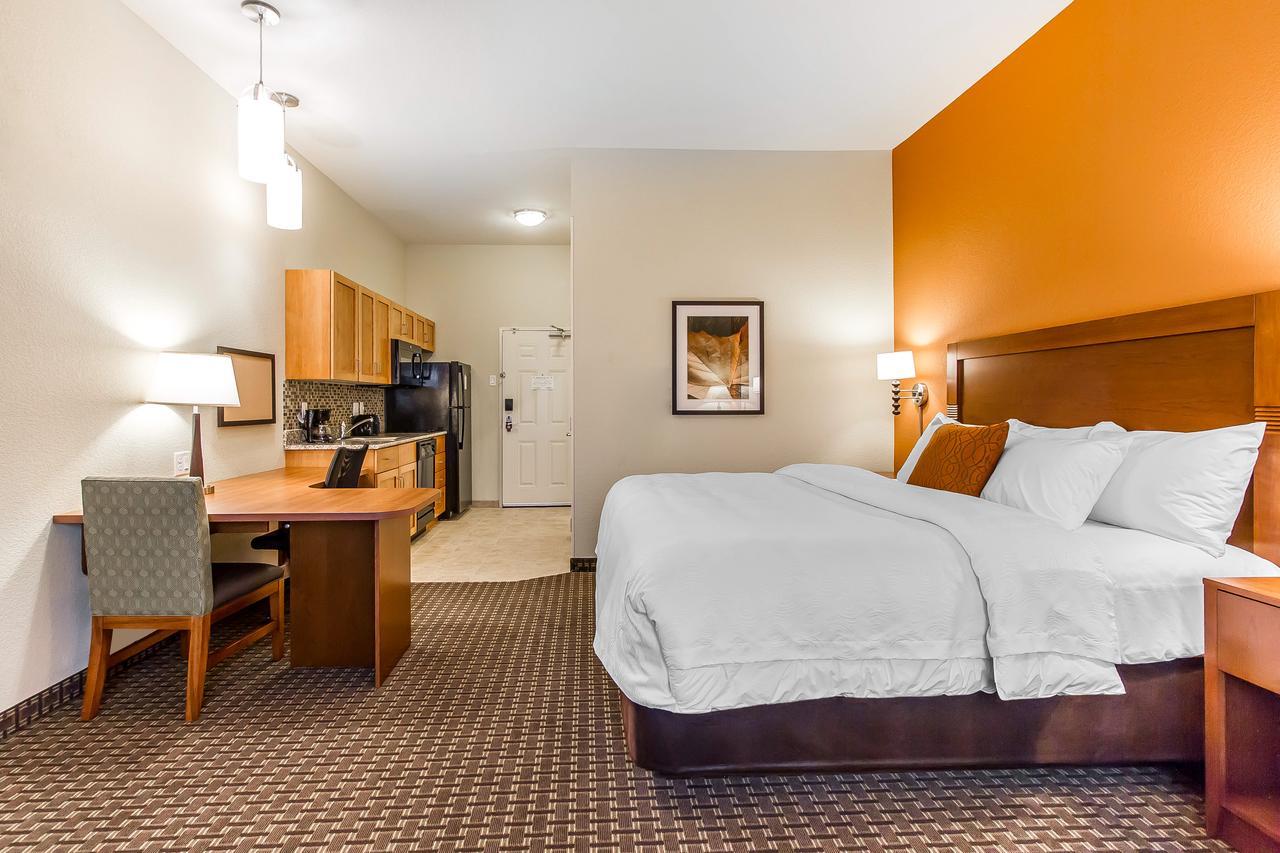 MainStay Suites Stanley Oda fotoğraf